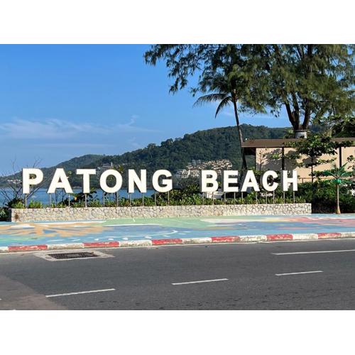 Patong Vacation Condos by Pam - 28 SQM modern condos with private bathroom, kitchen, King Bed, free WiFi and 65 inch smart TC