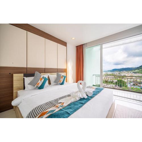 patong villa2:四卧泳池别墅/两个海景房/近班赞酒吧街