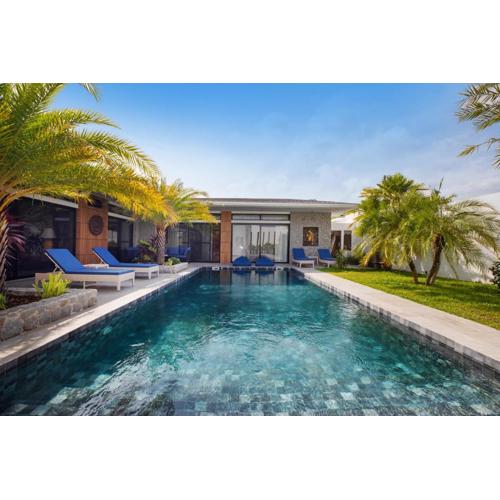 Pattana Moon - Luxury Calm 4 Bedrooms Pool Villa