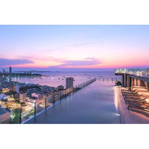 Pattaya Central & Infinity Pool
