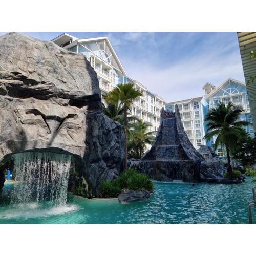 Pattaya , Front Beach Jomthian ,Na Chom Thian