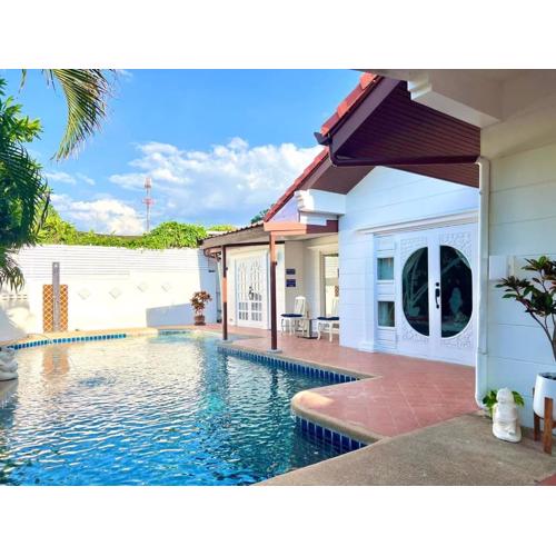 Pattaya Pool Villa39A 300 mater to beach gate exit