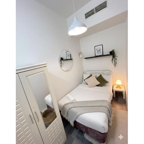 Peace Corner Partition Room In Barsha Heights Tecom