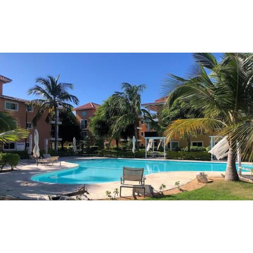 Peaceful 2 Bed Apartment - Pool & Private Beach Access