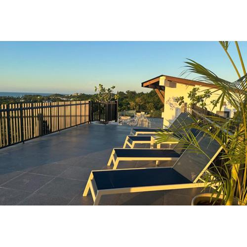 Peaceful 2BR 2BA in Bonita with Pool and Palm Tree Views