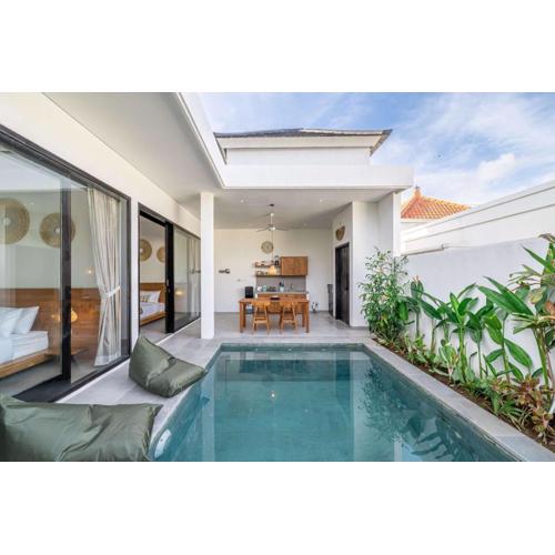 Peaceful 2BR Pool Villa in Kerobokan - V2