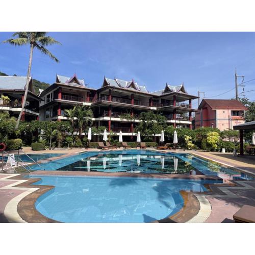 Peaceful retreat at Kalim Bay - pool bar garden