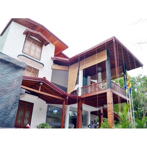 Pearl City Hotel & Yala Safari