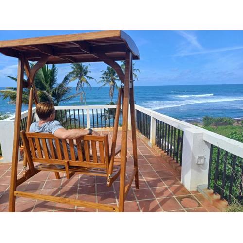 PearlDrop Waves Mirissa