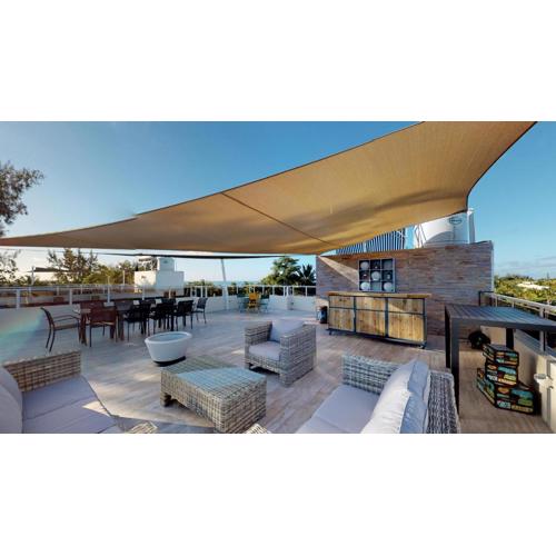 Penthouse - Private Roof Terrace - Sea & Mountain view