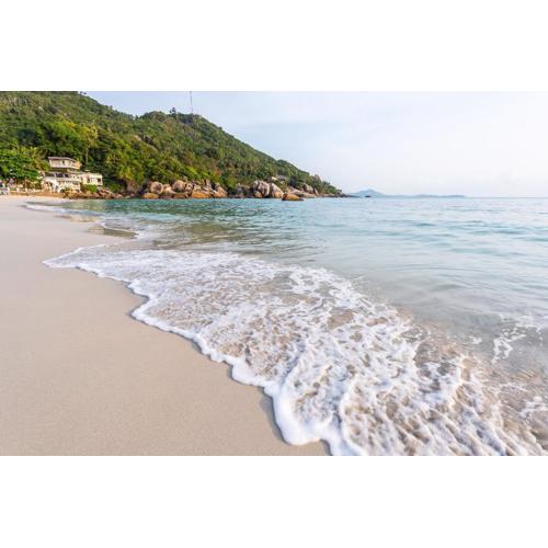 Penthouse Crystal Bay Apartments