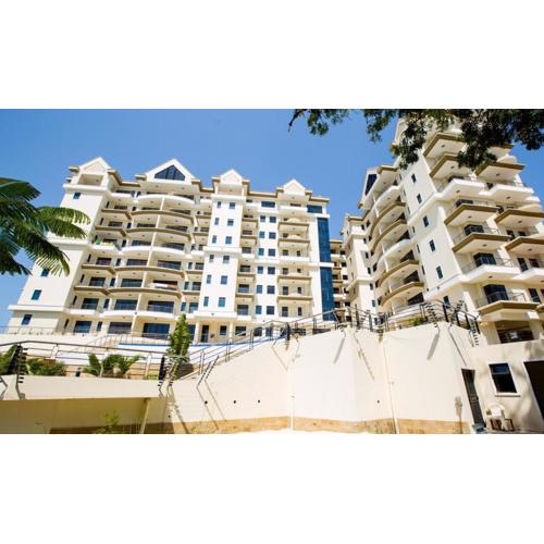 Penthouse Five - The Beautiful 3Br En-suite Apt