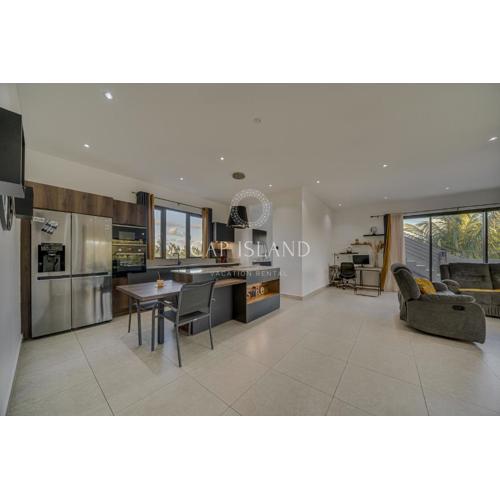 Penthouse proche Plages, Restaurants & Supermarché