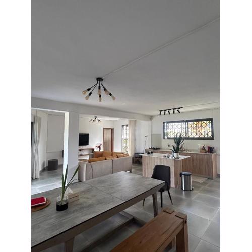 Pereybere Retreat - Seasons Break 3 Bedroom Apartment