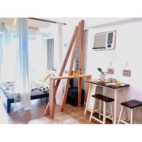 Perfect Staycation at Abreeza Mall with Kitchen, Netflix, Resort-style Pool - Davao Stay Suites T2-815