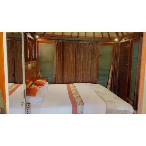 Perwira Wood Villa with 2BR Pool&Scenic View