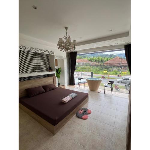 Petunya Phuket Guest House