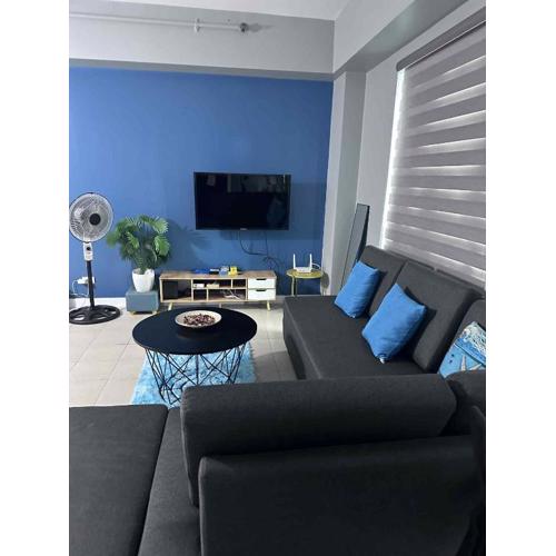 Phebs 2bedroom Posh Condo in the heart of Makati