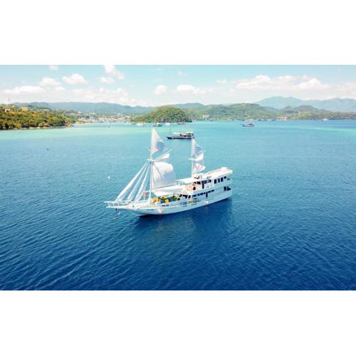 Phinisi Giona Liveonboard