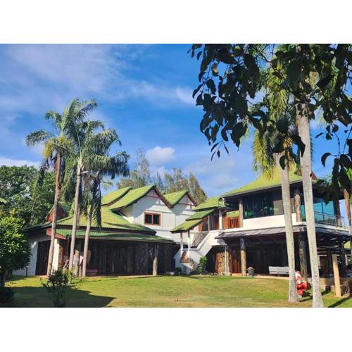 Phoenix Golf 10 Badroom Pool Villa