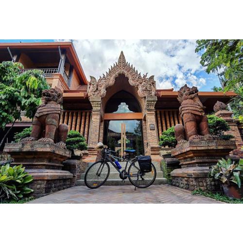 Phor Liang Meun Terracotta Arts