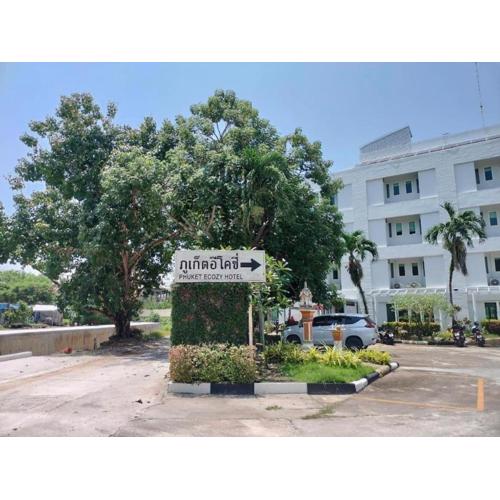 Phuket Ecozy Hotel