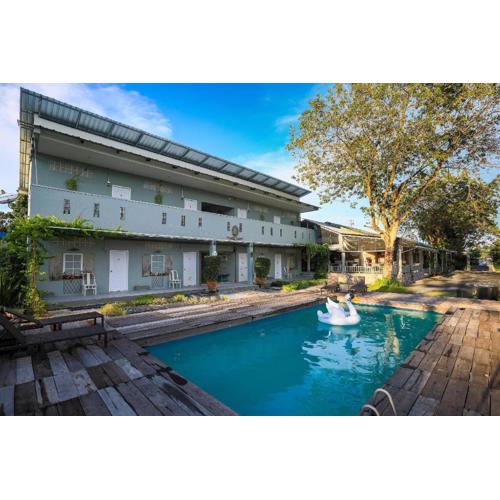 Phuket Nonnita Boutique Resort - SHA Plus