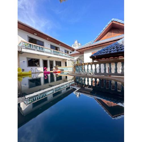 Phuket Patong Plan B house