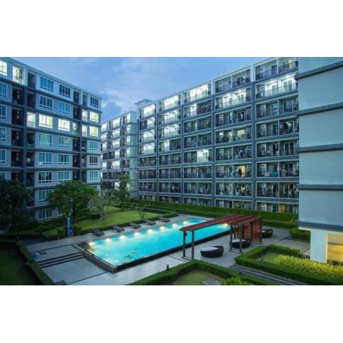 Phuket'in Merkezinde Havuzlu ve Lüks Rezidans