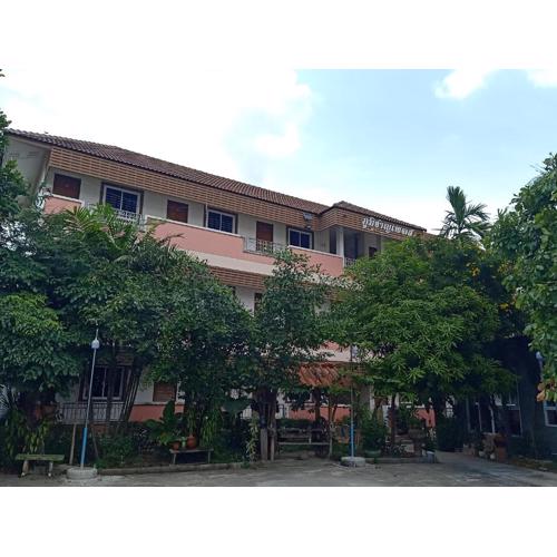 Phumchan Place Hotel