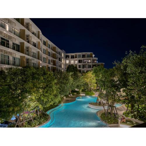 PHYLL Condo Private Beach Vibes at Central Phuket 1 BR Unique Garden View