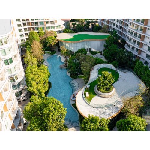 Phyll Phuket 2 BR apartment near Central Festival by NLA