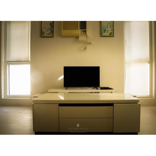 Pico de Loro Cove Hamilo Coast, Apartment 519, Corner Studio Unit, Jacana B Condominium