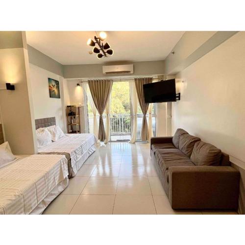 Pico de Loro Miranda Family Beach Condo max 6 pax with fiber internet