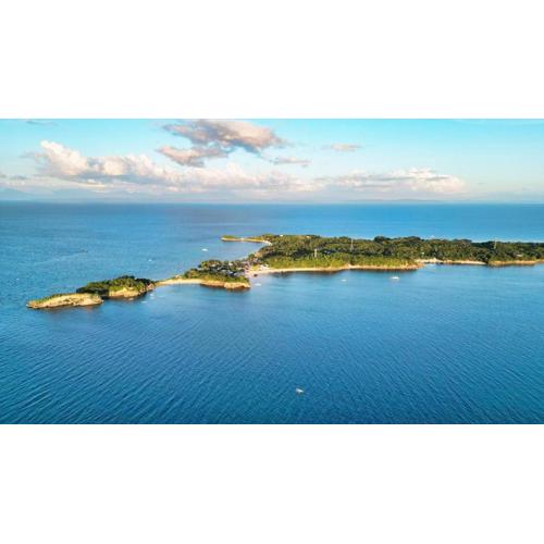 Pilar Pilapil Beach House in Malapascua