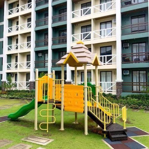 Pine Suites Tagaytay