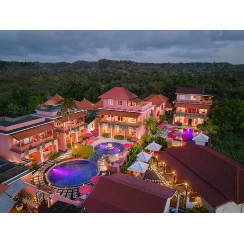 PinkCoco Uluwatu - Constant Surprises & for Cool Adults Only