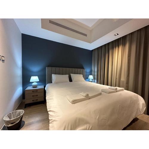 Pinnacle Row Luxe Retreat