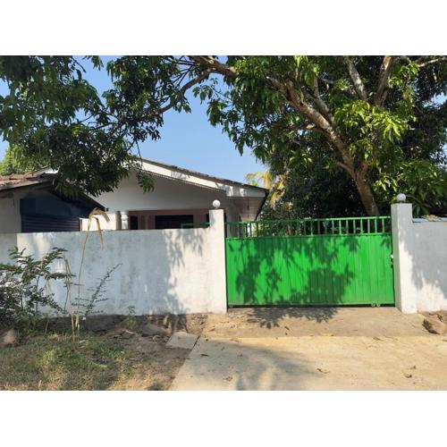 Pinnawala Grand Villa