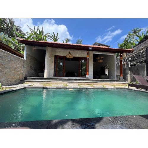 Pis Bolong Ubud Villa
