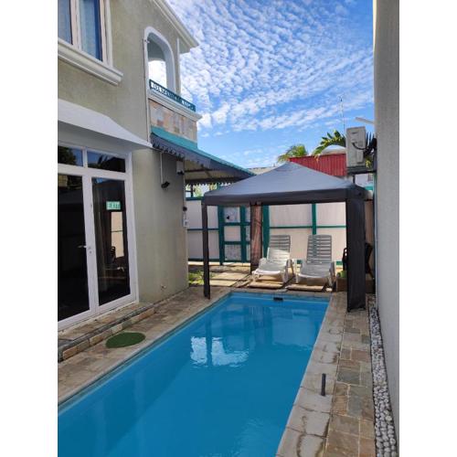 Piscines Privées et Chauffées, Private Heated Pools