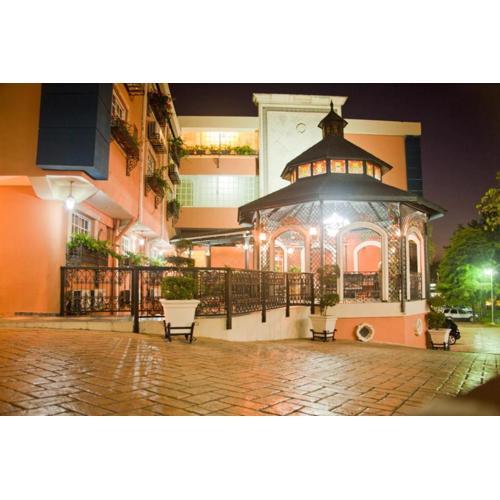 Platino Hotel & Casino