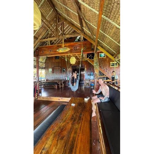 Playgrounds Sabbit Mentawai Surfcamp