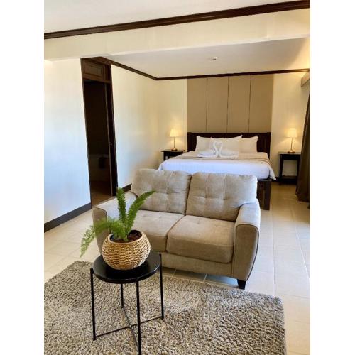 Plaza Del Norte Hotel and Convention Center