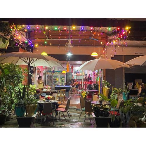 PLUEMCHAI Guesthouse