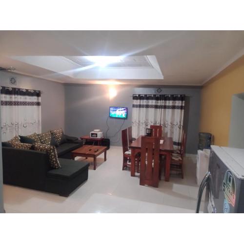 Plush 3 Bedroom Apartment Home