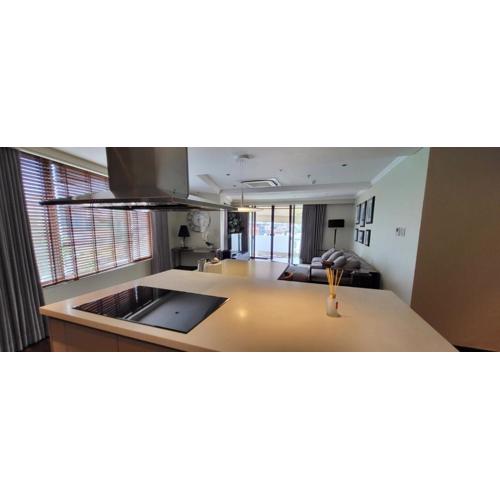 Poblacion Penthouse Suite with Private Roofdeck