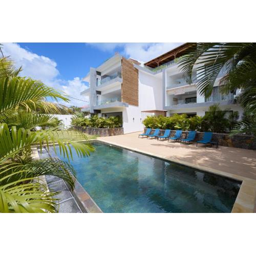 Pointe aux Canonniers Beach Luxury Apartment