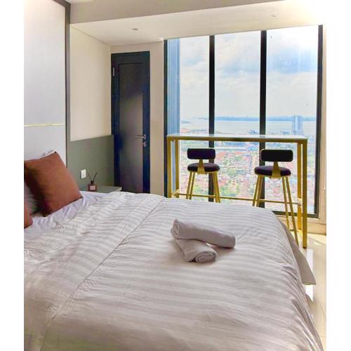 Pollux Habibie Lvl 28 Sea View Studio with Gym, Pool and Netflix