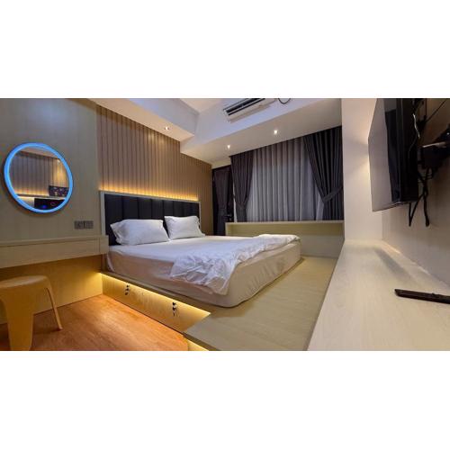 Pollux Nineteen Japanese Modern Style